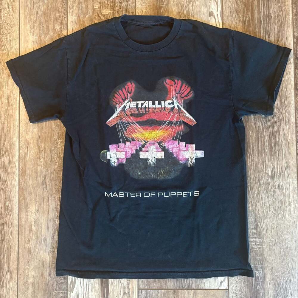 Metallica Master of Puppets Black Graphic Band Tee Mens S